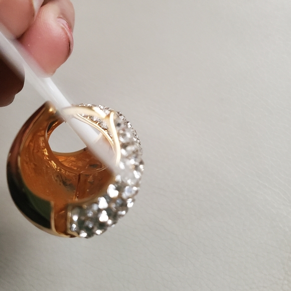 OVAL EARRINGS   PLATED. - Picture 2 of 4